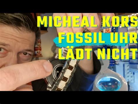 michael kors uhr lädt nicht|Micheal Kors / Fossil Smartwatch lädt nicht mehr .